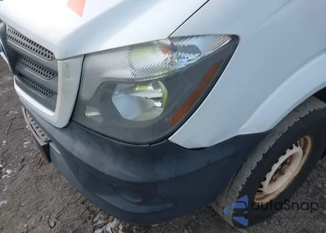 2015 Mercedes-Benz Sprinter 2500 High Roof from USA, damaged, VIN WD3PE8DB2FP130298